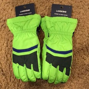 NWT gloves